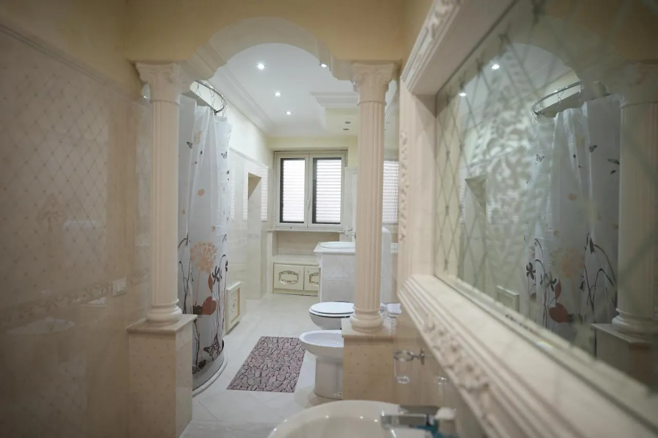 Casa Vacanze Madison Square Palermo 0*,